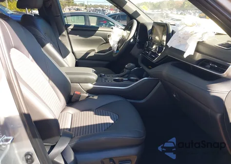 2023 Toyota Highlander Xse z USA, uszkodzony, nr VIN 5TDKDRBH5PS516477